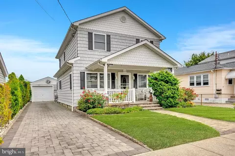 113 E Denver Ave, Wildwood Crest, NJ 08260
