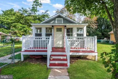 57 E Hudson Ave, Villas, NJ 08251