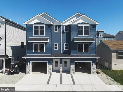 517 W Burk Ave, Wildwood, NJ 08260