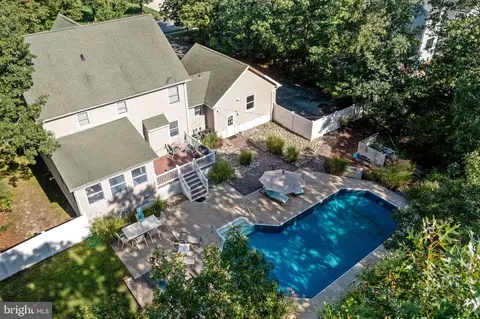16 Laurel Ridge Rd, Ocean View, NJ 08230