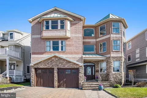 331 E 2nd Ave, Wildwood, NJ 08260
