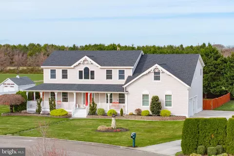 21 Strawberry Ln, Cape May, NJ 08204