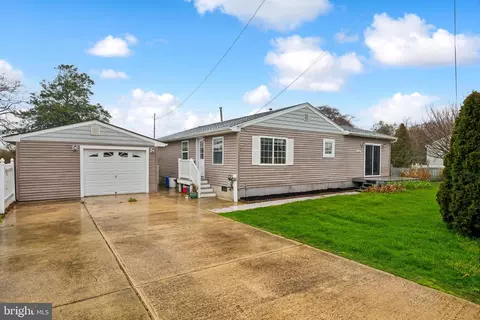 204 Eldredge Ave, Villas, NJ 08251