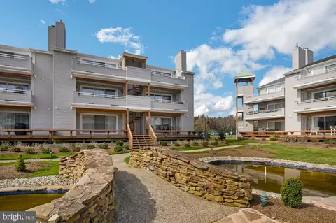 902 Ocean Dr #802, Cape May, NJ 08204