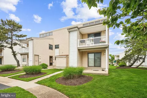 164 N Basin Dr, Ocean City, NJ 08226