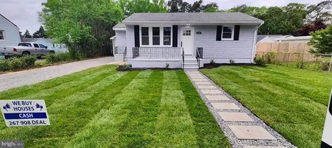 212 Langs Ave, Villas, NJ 08251