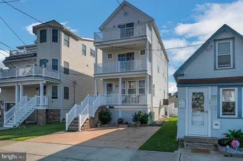 211 W 3rd Ave, Wildwood, NJ 08260