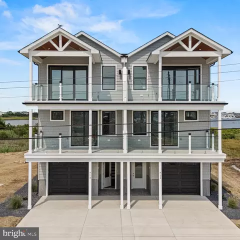 713 W Montgomery Ave, Wildwood, NJ 08260