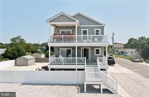 610 Delaware Ave, Villas, NJ 08251