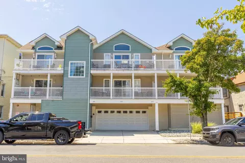 214 E Spencer Ave #B, Wildwood, NJ 08260