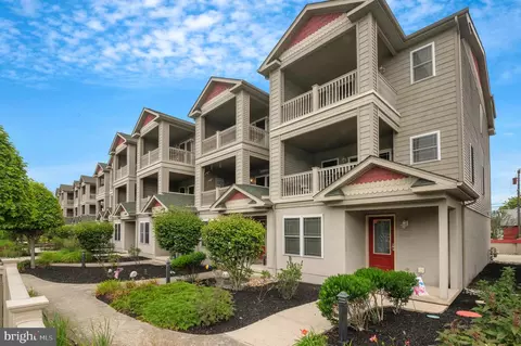 164 W Oak Ave, Wildwood, NJ 08260