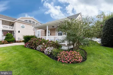 9110 2nd Ave, Stone Harbor, NJ 08247