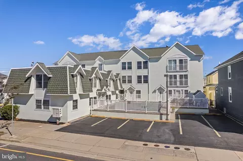 213 E Hand Ave, Wildwood, NJ 08260
