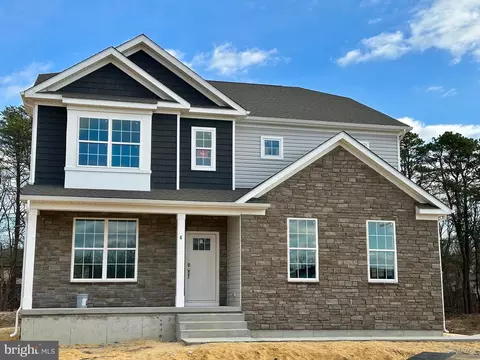 8 Henry Rd, Marmora, NJ 08223