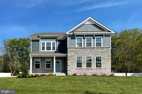 2 Henry Rd, Marmora, NJ 08223