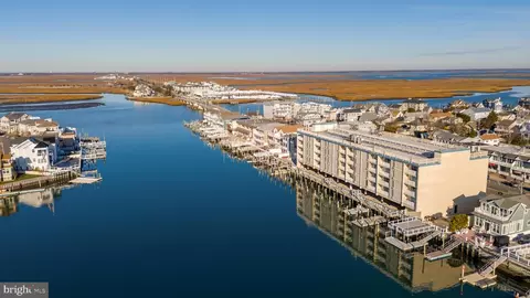 351 96th St #413, Stone Harbor, NJ 08247