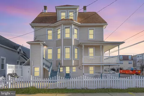 301 13th St, Ocean City, NJ 08226