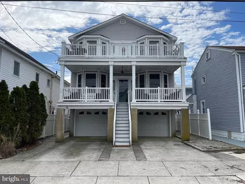 144 E Burk Ave #A, Wildwood, NJ 08260