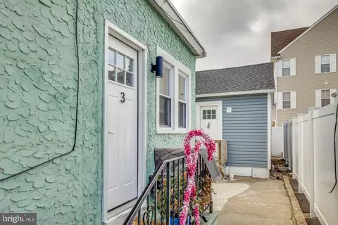 222 E Burk Ave #3, Wildwood, NJ 08260