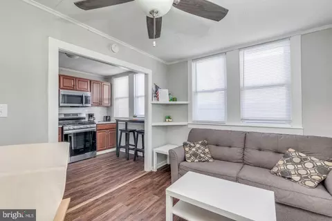 222 E Burk Ave #5, Wildwood, NJ 08260