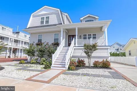 285 78th St, Avalon, NJ 08202
