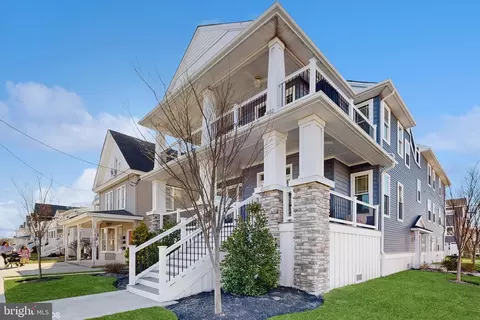 402 Asbury Ave, Ocean City, NJ 08226