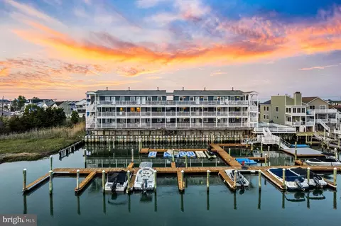 520 W Spruce Ave #205, North Wildwood, NJ 08260