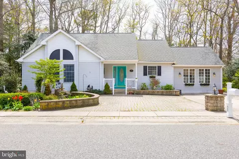 29 Summer Cir, Cape May, NJ 08204