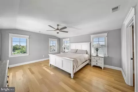Bedroom - 1005 Dune Dr, Avalon, NJ 08202 photo 10 of 13