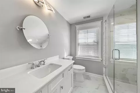 Bath - 1005 Dune Dr, Avalon, NJ 08202 photo 4 of 7