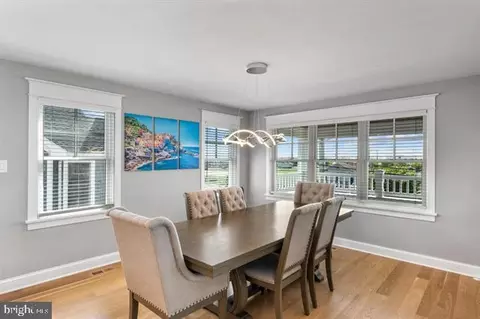 Dining - 1005 Dune Dr, Avalon, NJ 08202 photo 1 of 2