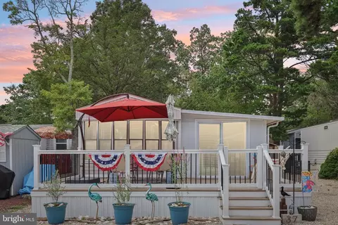 37 Wildwood Ave, Woodbine, NJ 08270