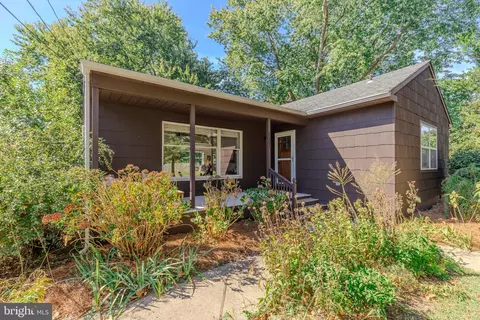 123 Stimpson Ln, Cape May, NJ 08204