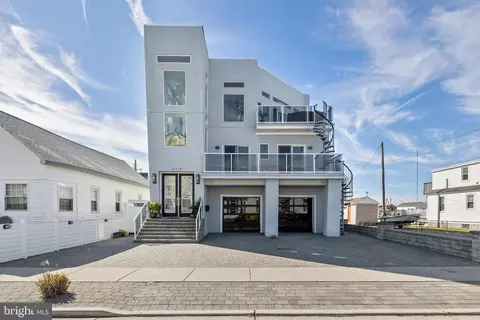 420 W 17th Ave, North Wildwood, NJ 08260