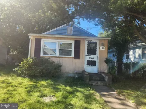 148 W New Jersey Ave, Villas, NJ 08251