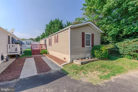 120 Victoria Dr, Cape May, NJ 08204