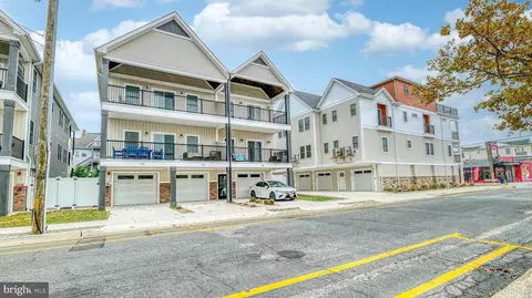 143 E Pine Ave, Wildwood, NJ 08260