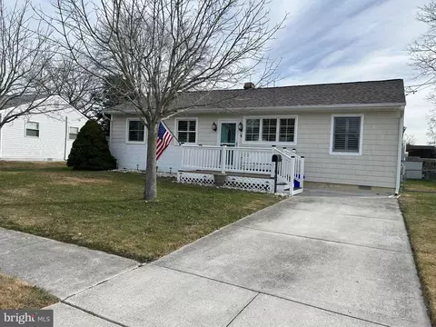 4 N 4th St, Rio Grande, NJ 08242
