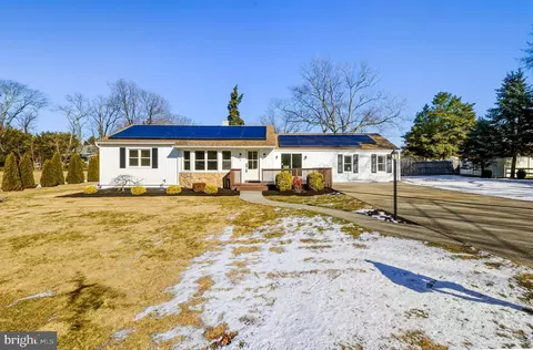 11 Wilkie Blvd, Marmora, NJ 08223