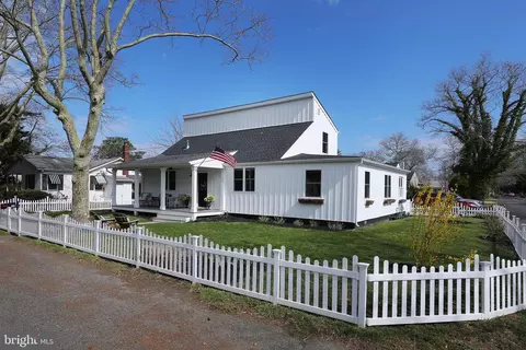 18 Bucknell Ave, Villas, NJ 08251