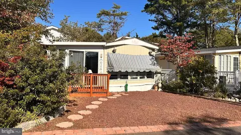 246 Egret Ln, Marmora, NJ 08223
