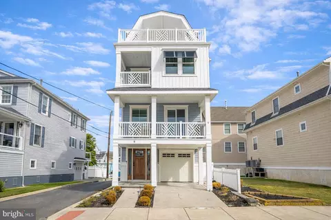 9 E 11th St, Ocean City, NJ 08226