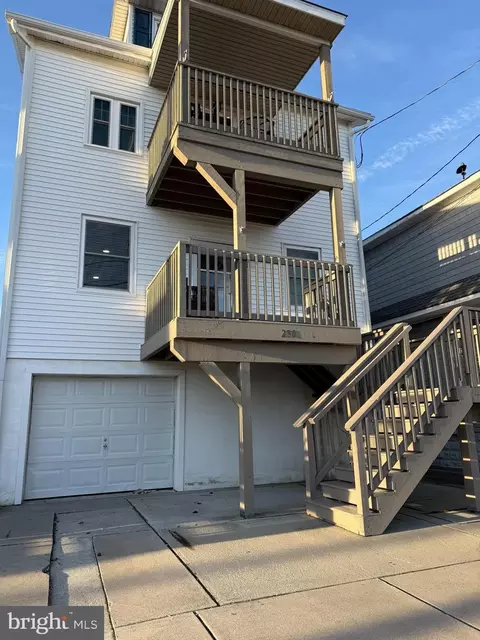 230 W Magnolia Ave #A, Wildwood, NJ 08260