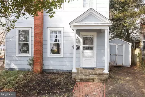 141 Pearl Ave, Cape May, NJ 08204