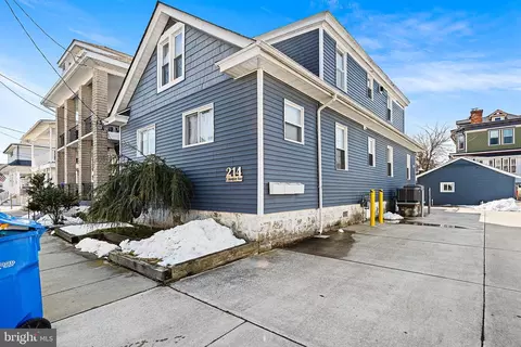214 E Juniper Ave, Wildwood, NJ 08260