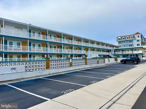 410 E Monterey Ave #103, Wildwood Crest, NJ 08260