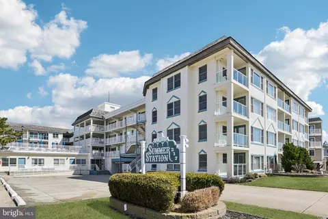 217 Beach Ave #207, Cape May, NJ 08204