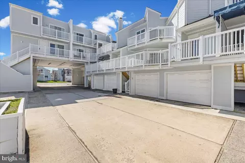 1128 Bay Ave #5, Ocean City, NJ 08226