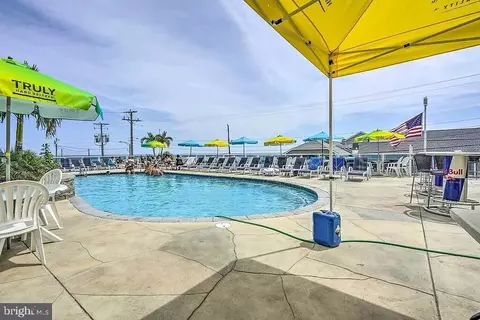 106 W Unit 104 Apt W Spruce Ave, Wildwood, NJ 08260