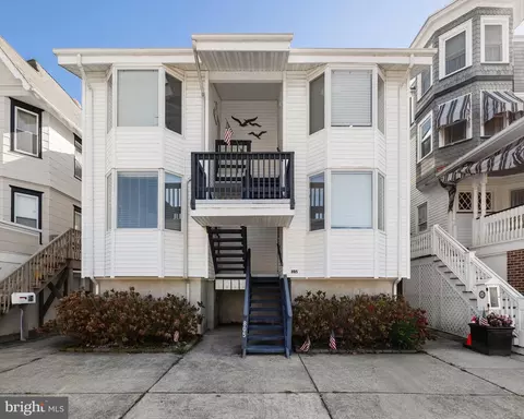 805 Central Ave #3, Ocean City, NJ 08226